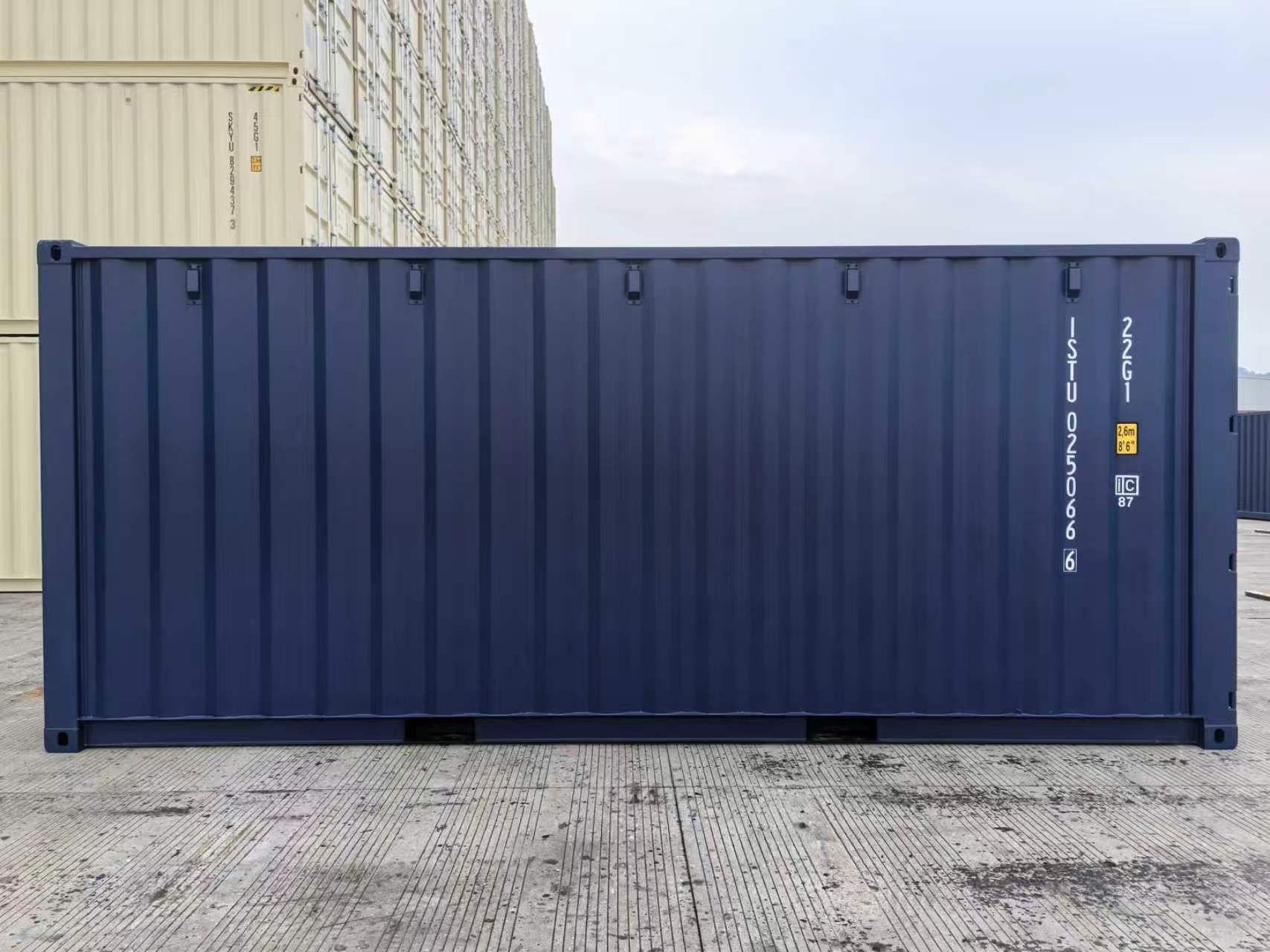 20 fots container i navy blue (RAL 5013), sidovy